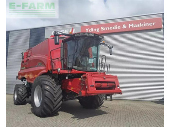 Skördetröska CASE IH Axial-Flow