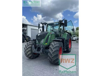Traktor FENDT 718 Vario