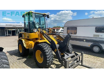 Minigrävmaskin VOLVO L30
