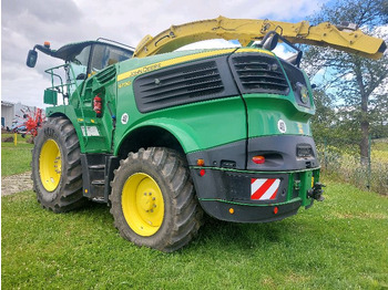Skördemaskin JOHN DEERE