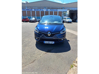 Personbil RENAULT