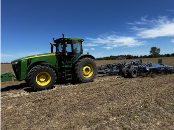 Traktor JOHN DEERE 8335R
