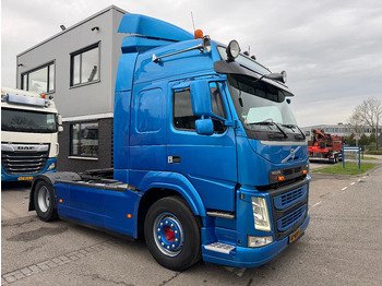 Dragbil Volvo FM 370 4X2 SPOILERS EURO 6 SKIRTS HOLLAND TRUCK TÜV TILL 09-2025: bild 3
