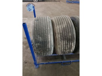 Däck Michelin 425/55 R19.5: bild 1