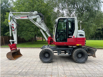 Grävmaskin på däck TAKEUCHI