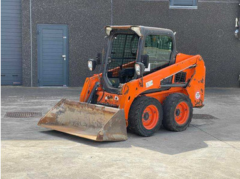 Kompaktlastare/ Slirstyrda lastare BOBCAT S450