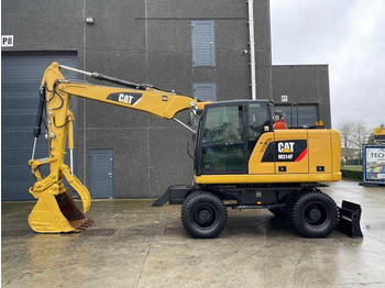 Grävmaskin på däck CATERPILLAR M314F