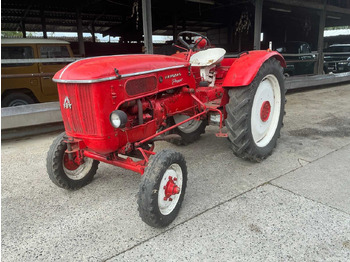 Traktor HANOMAG