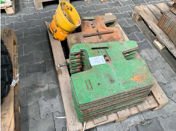 Traktor JOHN DEERE