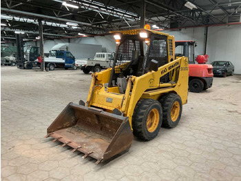 Kompaktlastare/ Slirstyrda lastare KOMATSU