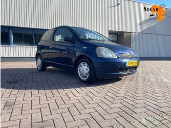 Hatchback/ Halvkombi TOYOTA