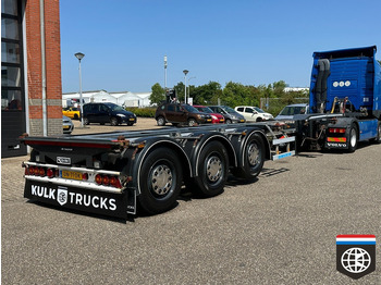 Containerbil/ Växelflak semitrailer D-TEC