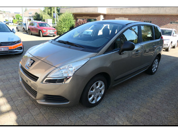 Personbil PEUGEOT