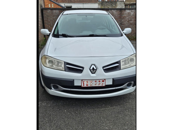 Personbil RENAULT
