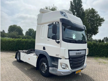 Dragbil DAF CF 400