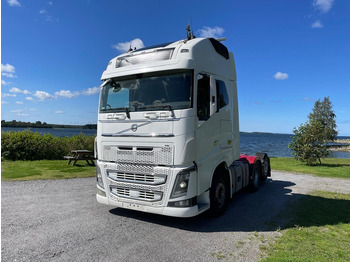 Dragbil VOLVO FH16 600