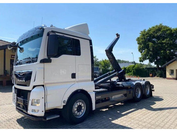 Lastväxlare lastbil MAN TGX 26.440