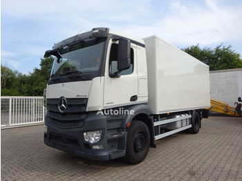 Lastbil med skåp MERCEDES-BENZ Antos