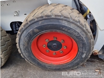 Kompaktlastare/ Slirstyrda lastare Bobcat 743: bild 2