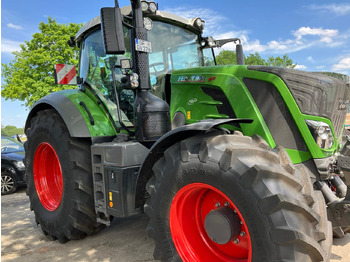 Traktor FENDT 826 Vario