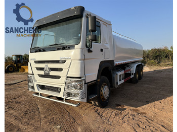 Tankbil SINOTRUK HOWO