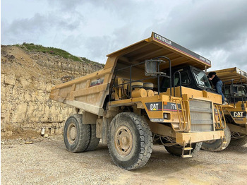 Dumper CATERPILLAR
