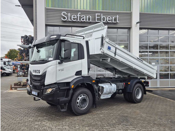 Tippbil lastbil IVECO X-WAY