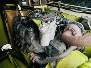 Skördetröska Claas MEGA 218: bild 4