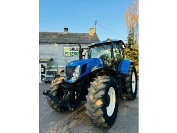 Traktor NEW HOLLAND T7000