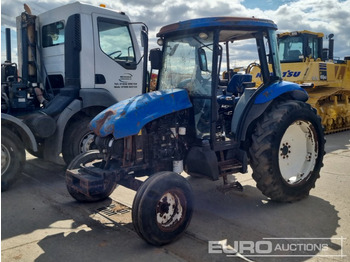 Traktor NEW HOLLAND