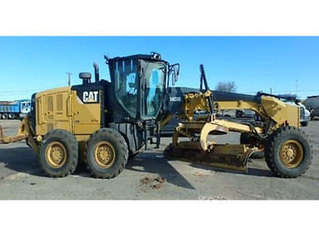 Väghyvel CATERPILLAR 140M