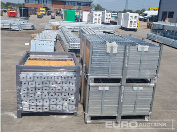 Entreprenadutrustning Unused 2025 KMY INDUSTRIAL Steel Grating (2 of), Stillage of Metal Fencing Posts: bild 4