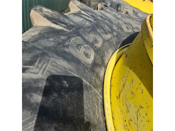 Traktor John Deere 650/65R42: bild 3