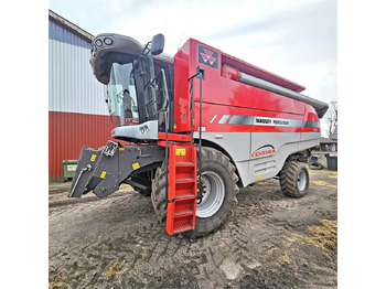 Skördemaskin MASSEY FERGUSON