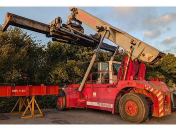 Reachstacker