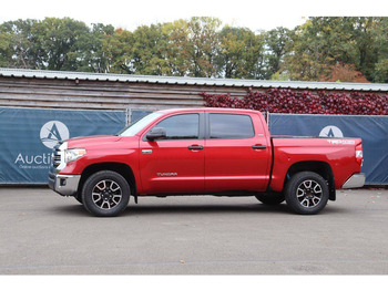 Personbil TOYOTA