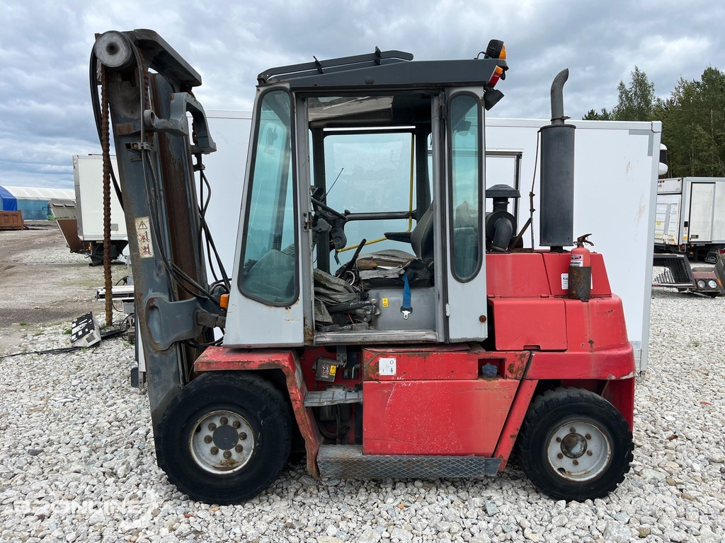 2000 Kalmar DCD 55-6H tõstuk - Dieseltruck: bild 2 2000 Kalmar DCD 55-6H tõstuk - Dieseltruck: bild 2