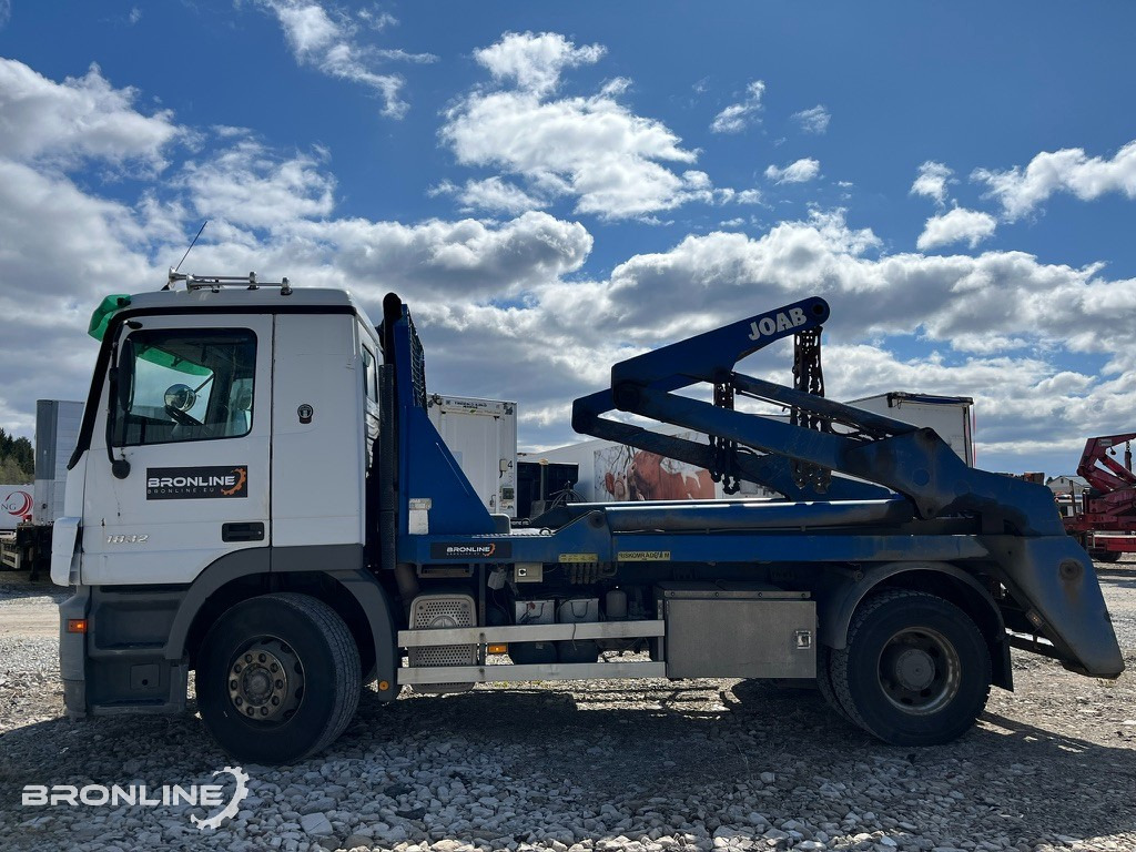 2004 Mercedes-Benz Actros 1832 Skip Loader Joab - Liftdumper lastbil: bild 3 2004 Mercedes-Benz Actros 1832 Skip Loader Joab - Liftdumper lastbil: bild 3