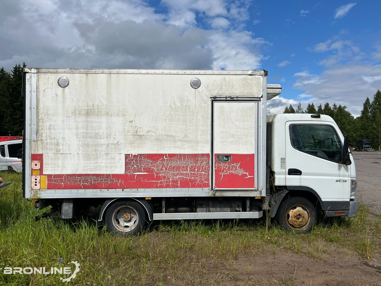 2007 Mitsubishi Fuso Canter 3c13 BOX - Kylbil lastbil: bild 4 2007 Mitsubishi Fuso Canter 3c13 BOX - Kylbil lastbil: bild 4