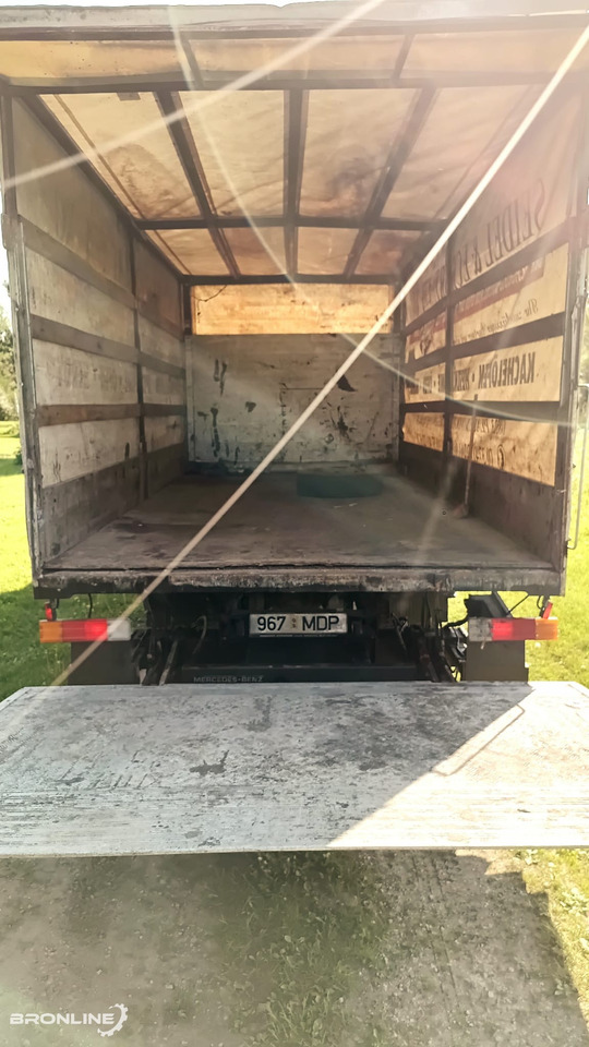 Mercedes-Benz Vario 812 4x2 tent box + lift N2 - Kapellbil: bild 4 Mercedes-Benz Vario 812 4x2 tent box + lift N2 - Kapellbil: bild 4