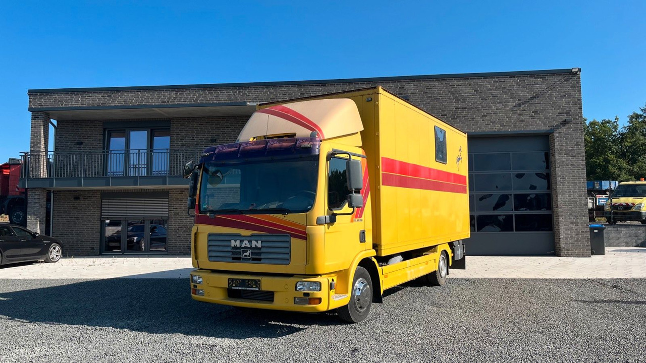 MAN TGL 10.180 Euro 4  Pferdetransporter Horse MAN TGL 10.180 Euro 4  Pferdetransporter Horse - Hästbuss: bild 1 MAN TGL 10.180 Euro 4  Pferdetransporter Horse MAN TGL 10.180 Euro 4  Pferdetransporter Horse - Hästbuss: bild 1