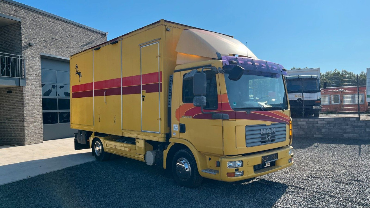 MAN TGL 10.180 Euro 4  Pferdetransporter Horse MAN TGL 10.180 Euro 4  Pferdetransporter Horse - Hästbuss: bild 2 MAN TGL 10.180 Euro 4  Pferdetransporter Horse MAN TGL 10.180 Euro 4  Pferdetransporter Horse - Hästbuss: bild 2