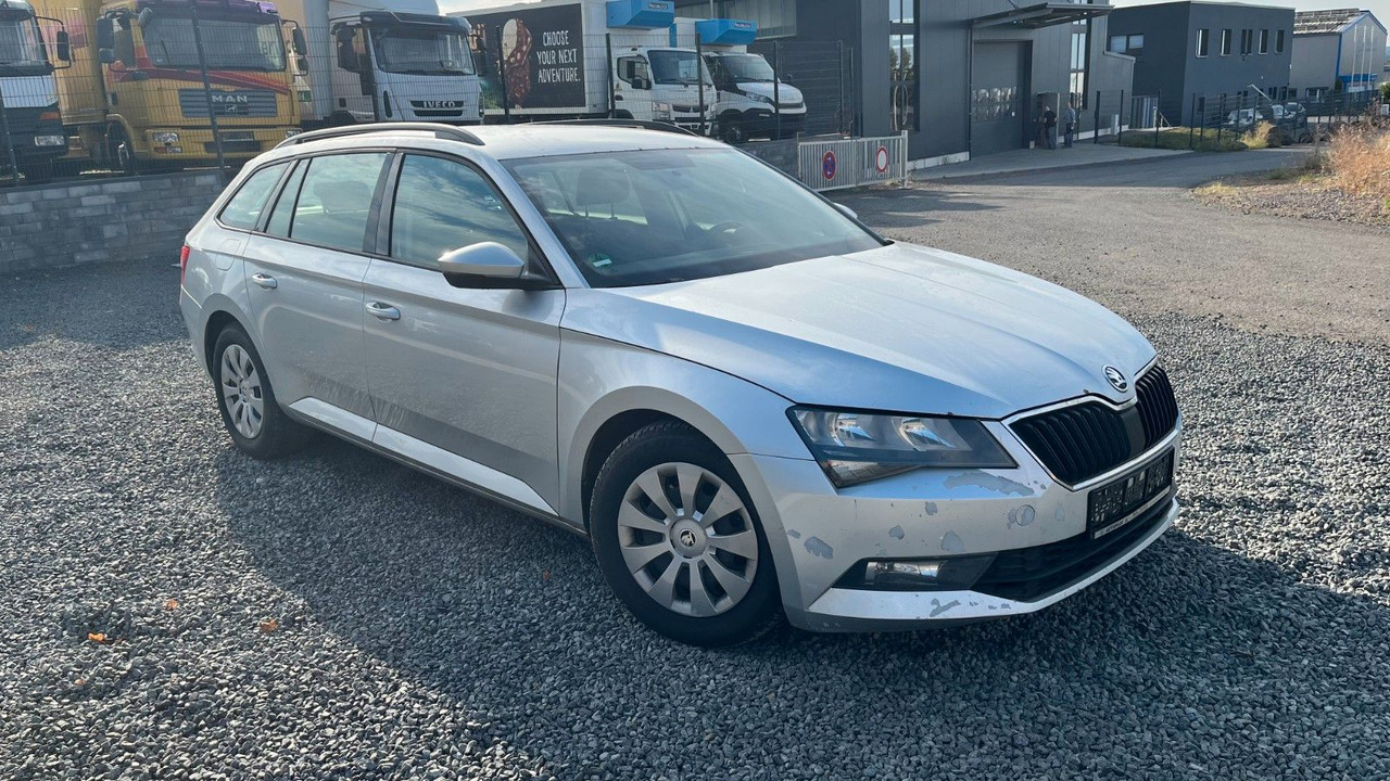 Skoda Superb Combi Active - Kombi: bild 3 Skoda Superb Combi Active - Kombi: bild 3