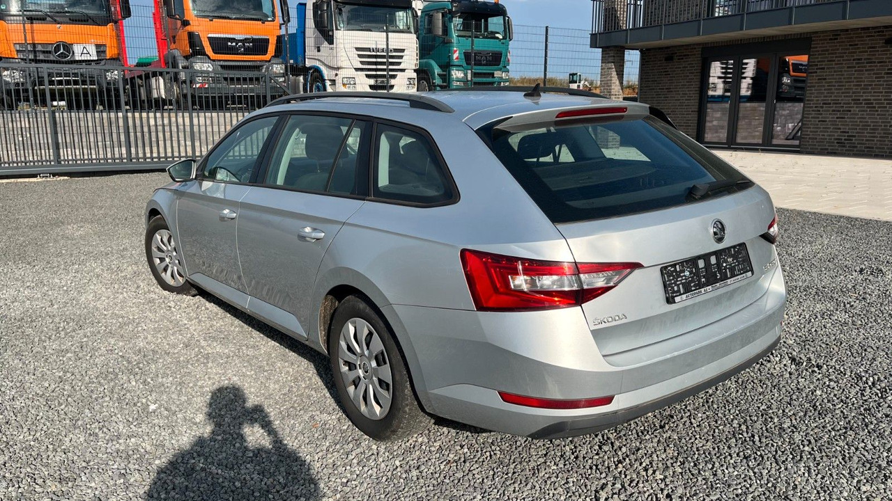 Skoda Superb Combi Active - Kombi: bild 5 Skoda Superb Combi Active - Kombi: bild 5