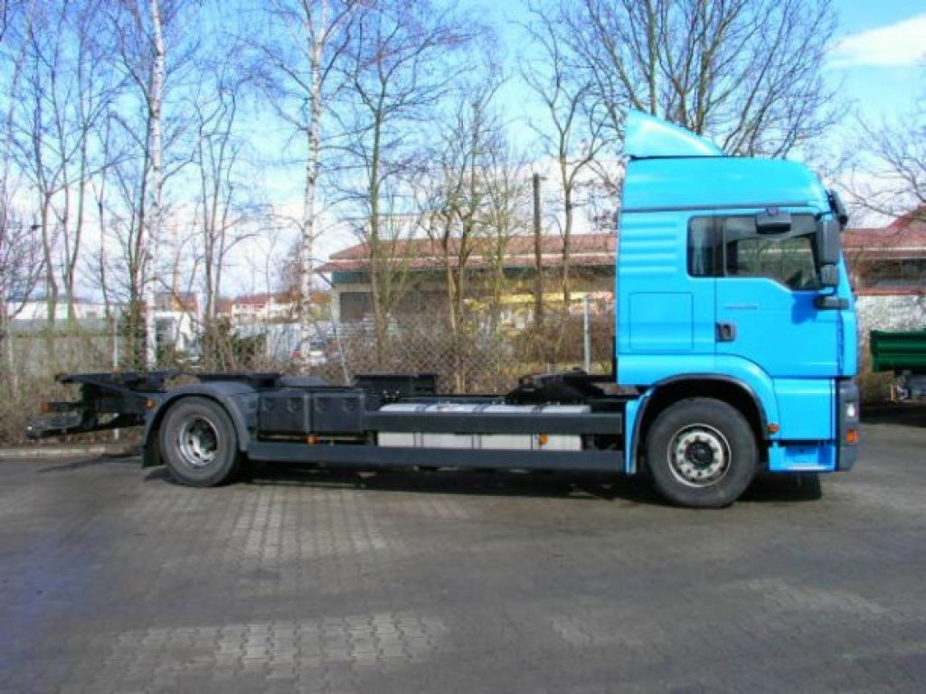 MAN TGA 02 18.410 TGA2 Achs BDF- LKW - Containerbil/ Växelflak lastbil: bild 5 MAN TGA 02 18.410 TGA2 Achs BDF- LKW - Containerbil/ Växelflak lastbil: bild 5