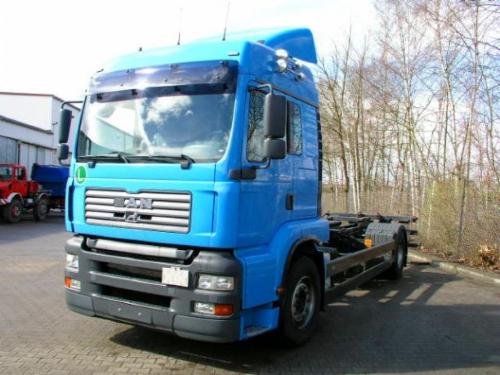MAN TGA 02 18.410 TGA2 Achs BDF- LKW - Containerbil/ Växelflak lastbil: bild 2 MAN TGA 02 18.410 TGA2 Achs BDF- LKW - Containerbil/ Växelflak lastbil: bild 2