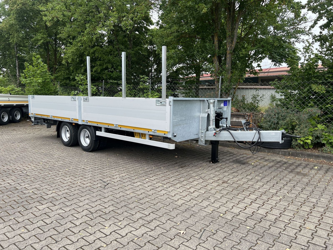 Möslein 14,4 t Tandem- Pritschenanhänger- Tieflader - Flaksläp: bild 4 Möslein 14,4 t Tandem- Pritschenanhänger- Tieflader - Flaksläp: bild 4