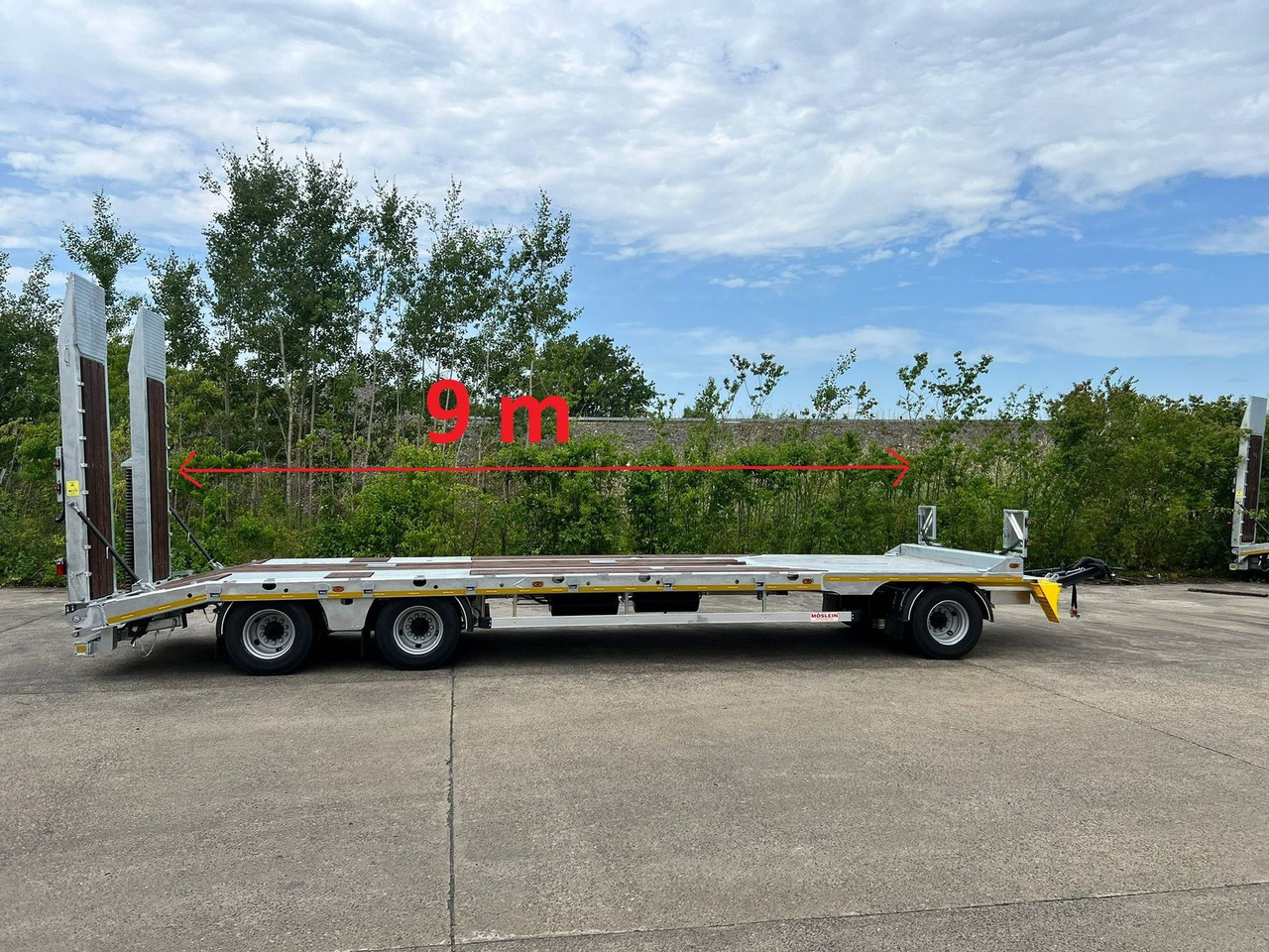 Möslein 3 Achs Tieflader mit gerader Ladefläche 9 m, Ne - Låg lastare trailer: bild 1 Möslein 3 Achs Tieflader mit gerader Ladefläche 9 m, Ne - Låg lastare trailer: bild 1