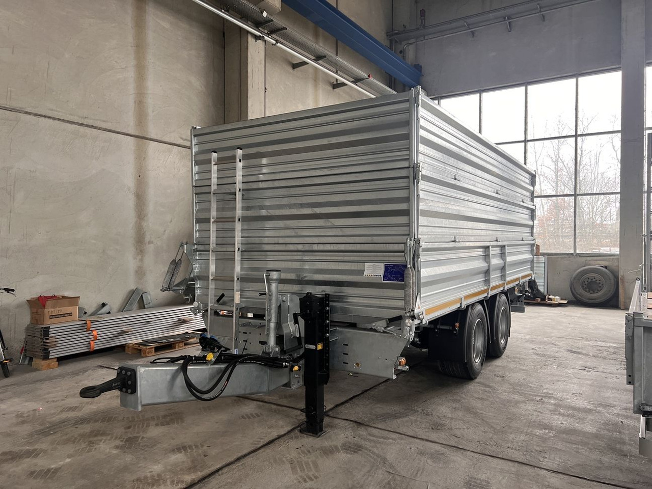 Möslein TTD 19 AB 19 t Tandem Kipper Tieflader2 x Aufsatzbordwänden-- Neufahrzeug -- - Tippsläp: bild 3 Möslein TTD 19 AB 19 t Tandem Kipper Tieflader2 x Aufsatzbordwänden-- Neufahrzeug -- - Tippsläp: bild 3