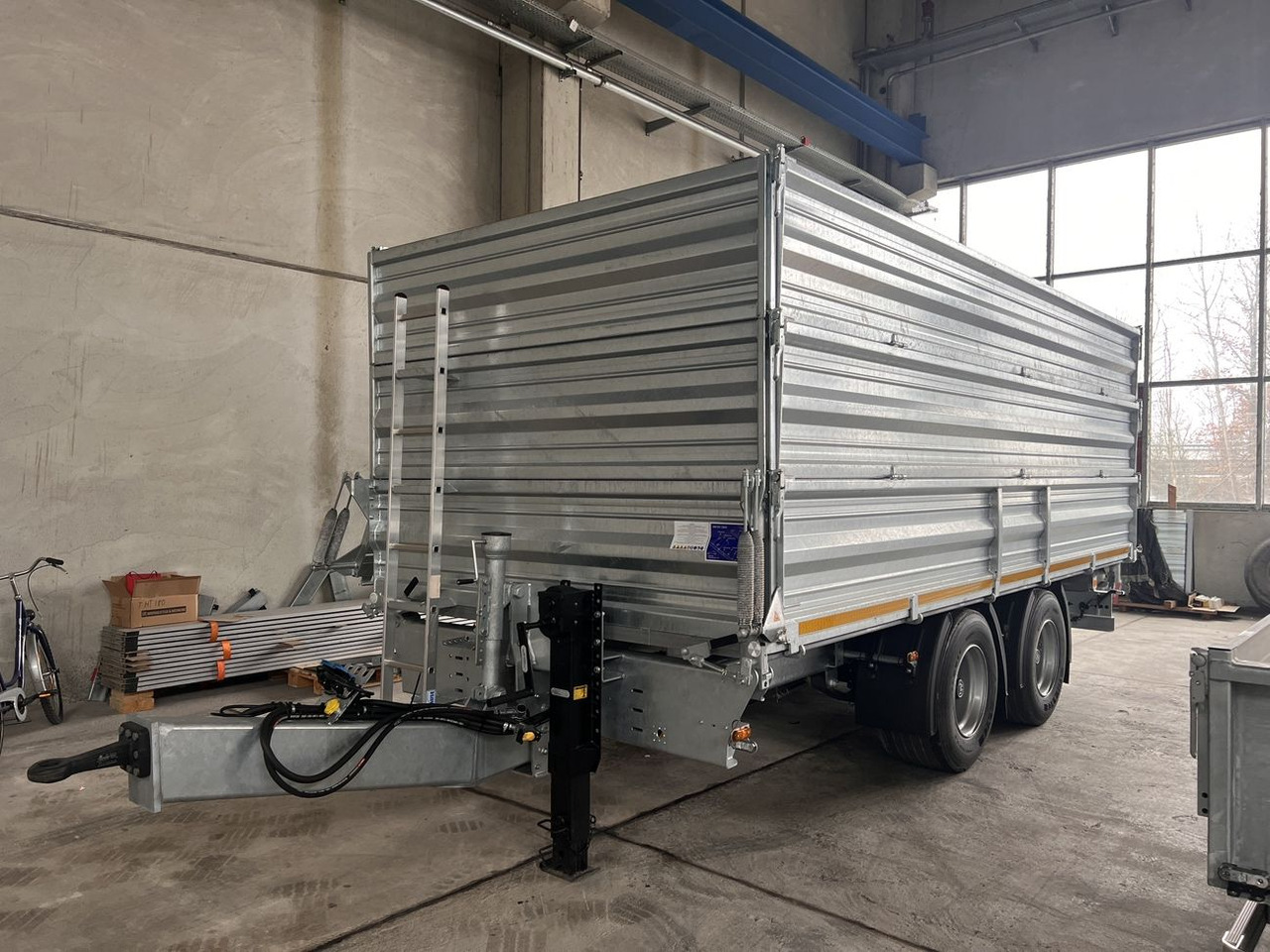 Möslein TTD 19 AB 19 t Tandem Kipper Tieflader2 x Aufsatzbordwänden-- Neufahrzeug -- - Tippsläp: bild 1 Möslein TTD 19 AB 19 t Tandem Kipper Tieflader2 x Aufsatzbordwänden-- Neufahrzeug -- - Tippsläp: bild 1